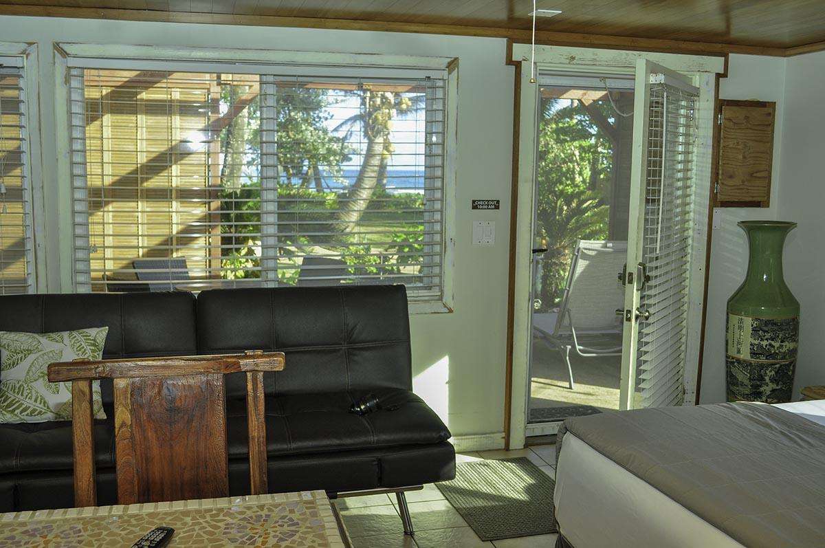 COCO BUNGALOW full sofa sleeper & view to ocean