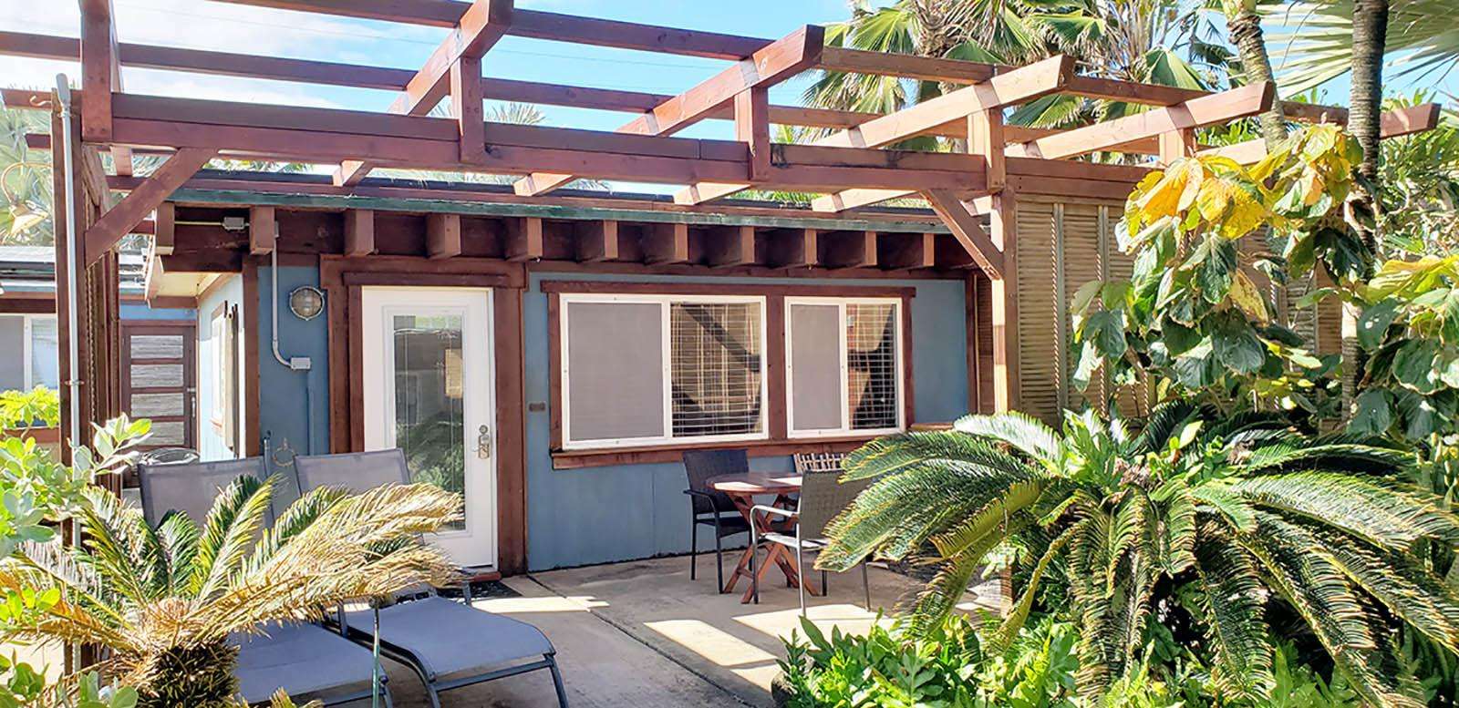 COCO BUNGALOW: private patio