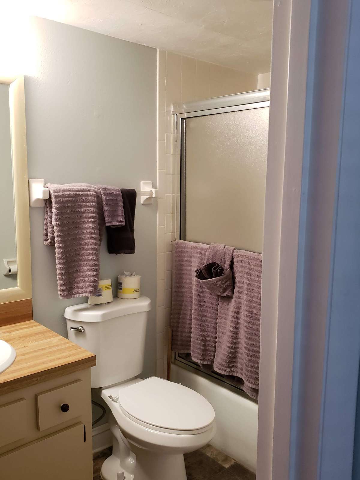 2nd Bathroom