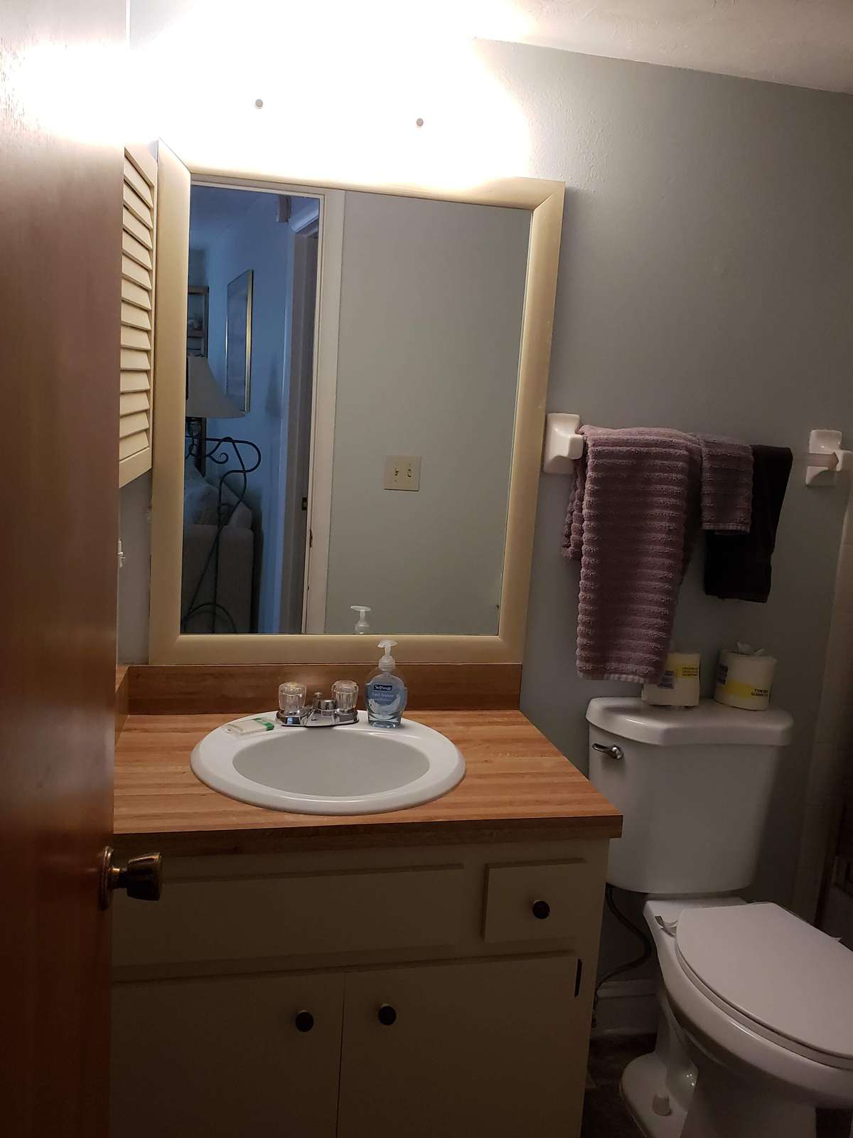 2nd Bathroom