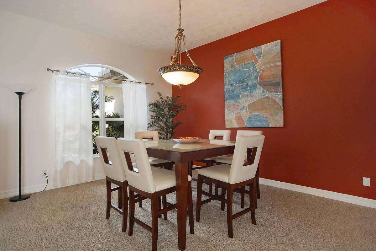 Wischis Florida Home - Vacation Rentals Cape Coral I Property Management I Real Estate