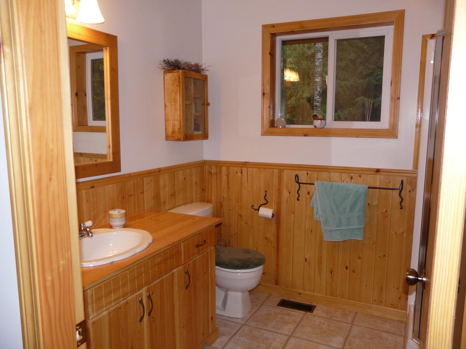 Upstairs Bathroom