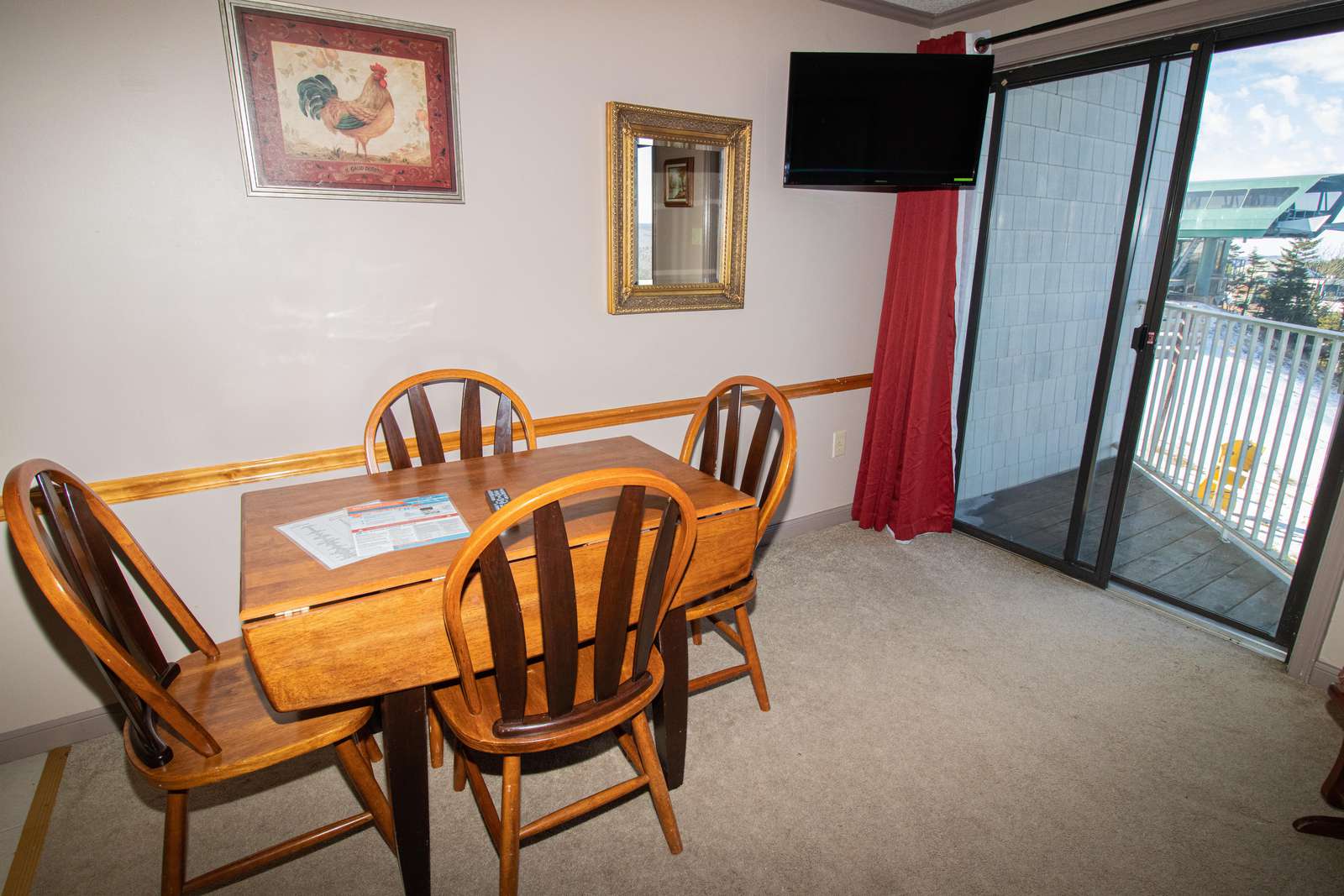 Watch TV - table for 4 - while having lunch in your slope-side condo!