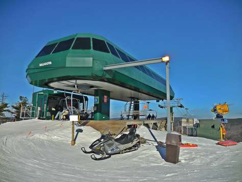 The Ballhooter lift is only steps away!