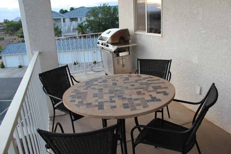 Patio - BBQ & Dining