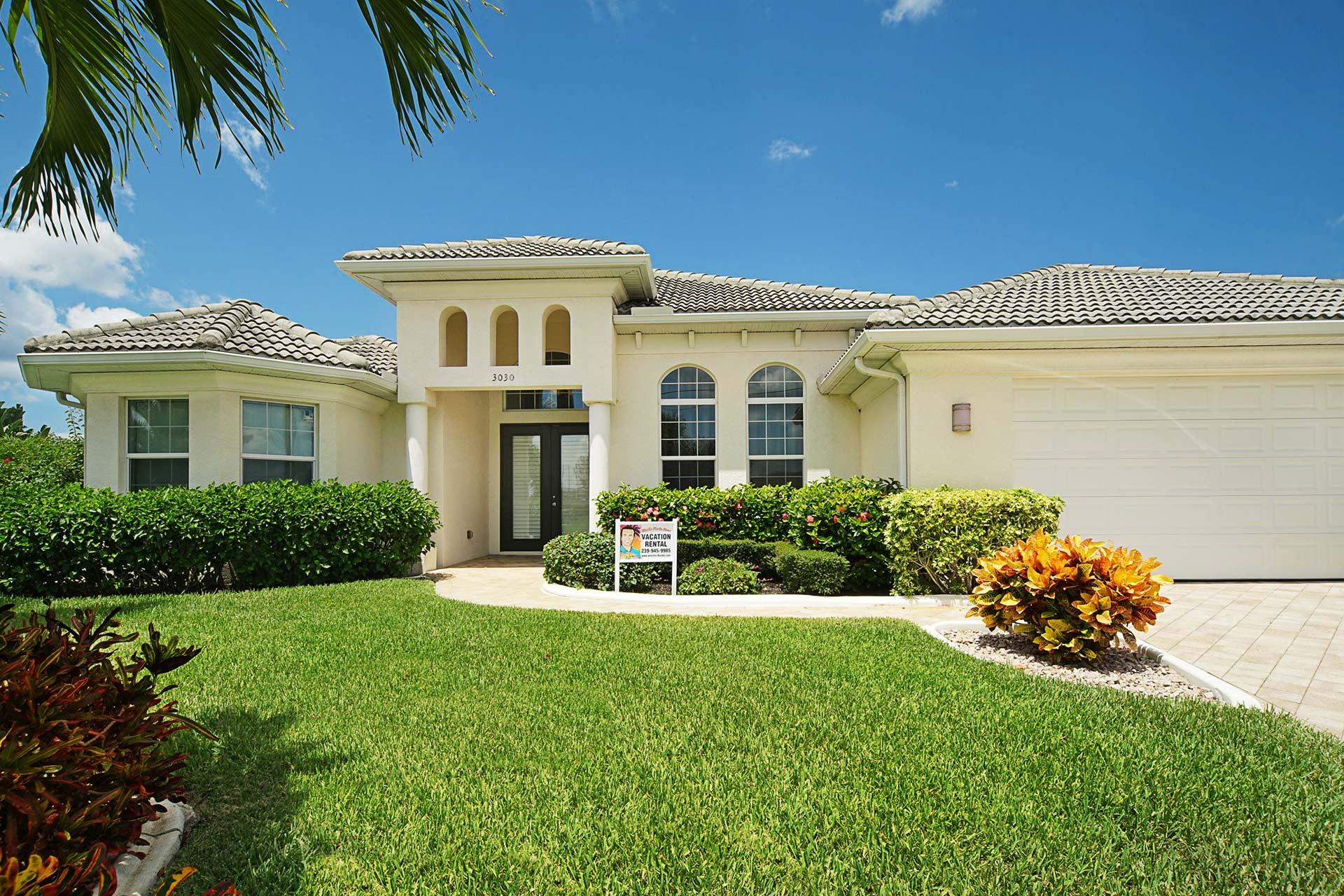 Wischis Florida Home - Coral Palms