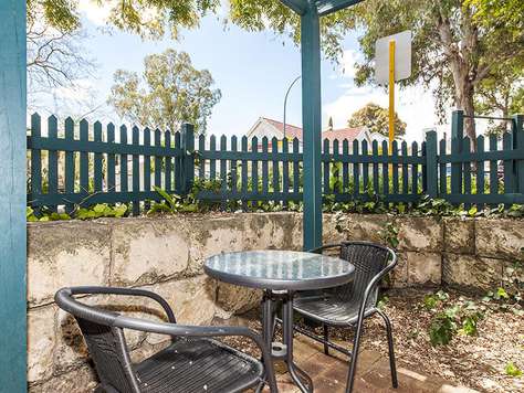Accommodation Subiaco