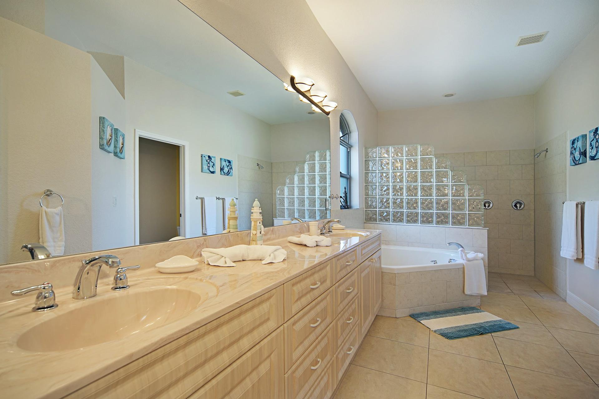 Wischis Florida Vacation Home - #VacationRentals #CapeCoral #PropertyManagement #Real Estate