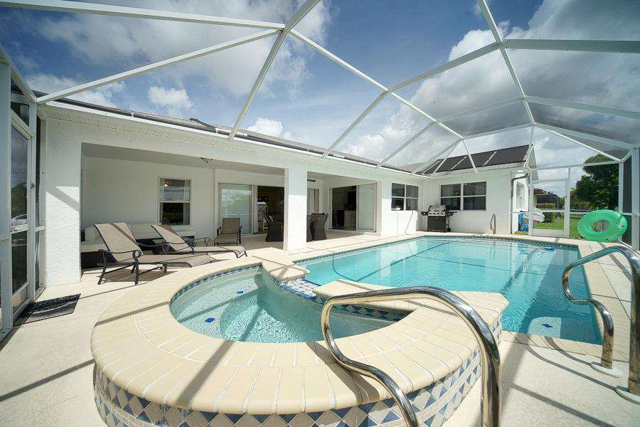Wischis Florida Home - Ferienhaus Cape Coral - Hausverwaltung - Immobilien