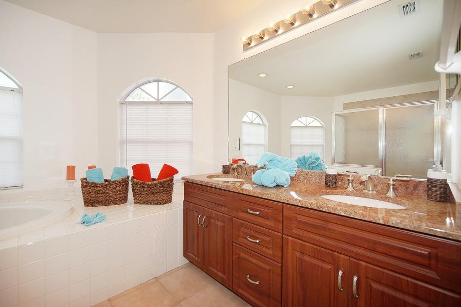 Wischis Florida Home - Vacation Homes Cape Coral - Property Management Cape Coral - Real Estate