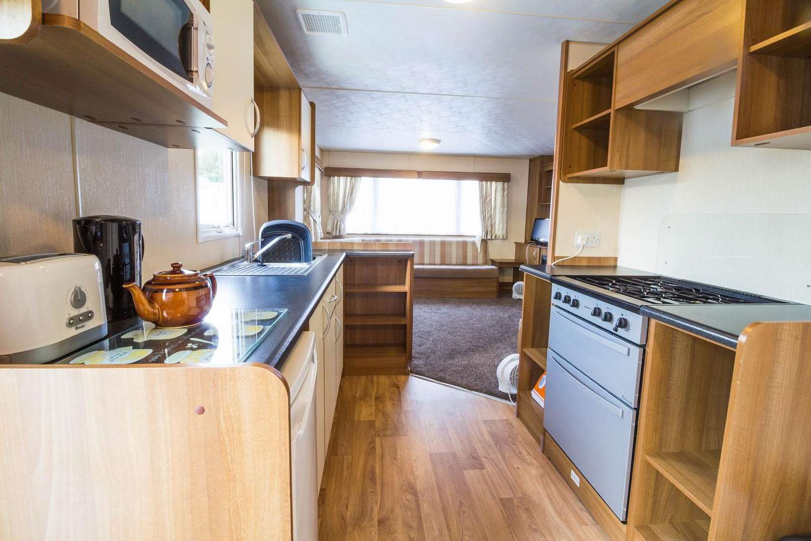 Perfect for self-catering breaks, fully equipped kitchen!