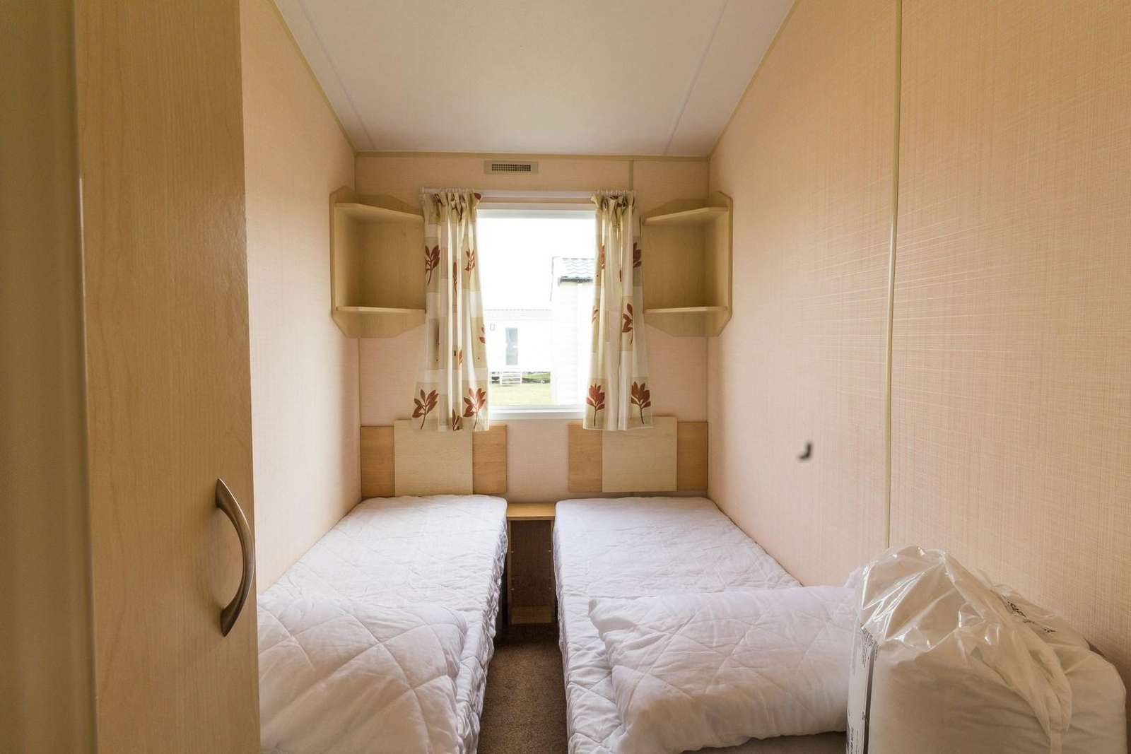 Affordable holidays in Norfolk with 2cHolidays