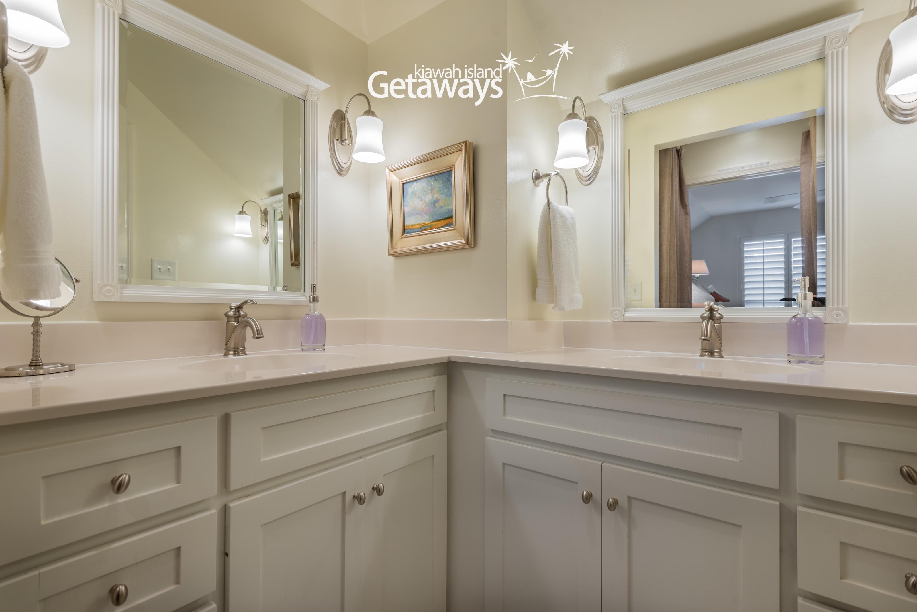 Master Bathroom, Double Vanity