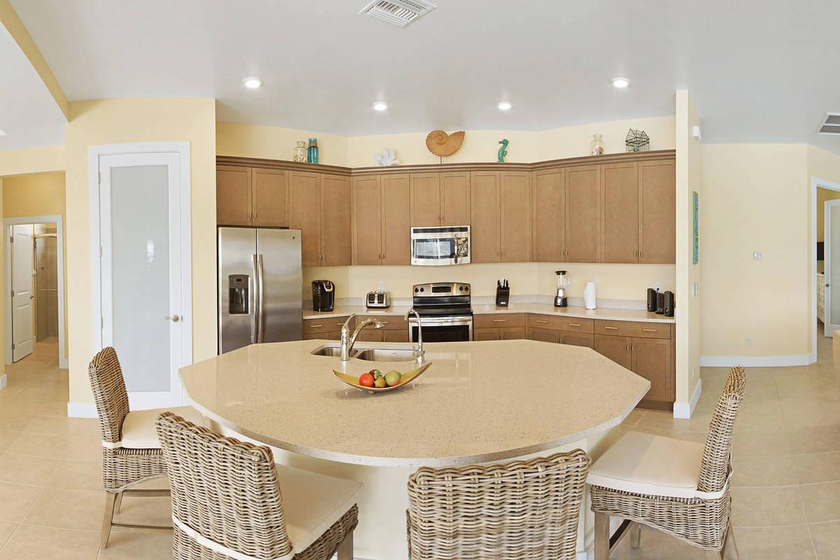 Wischis Florida Home - Vacation Rentals I Property Management I Real Estate
