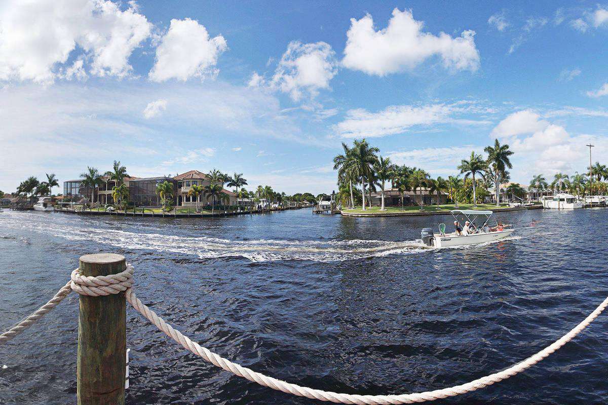 Wischis Florida Home - Ferienhaus Cape Coral - Hausverwaltung - Immobilien