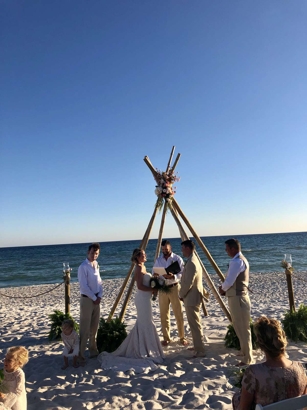 wedding behind opulent pearl