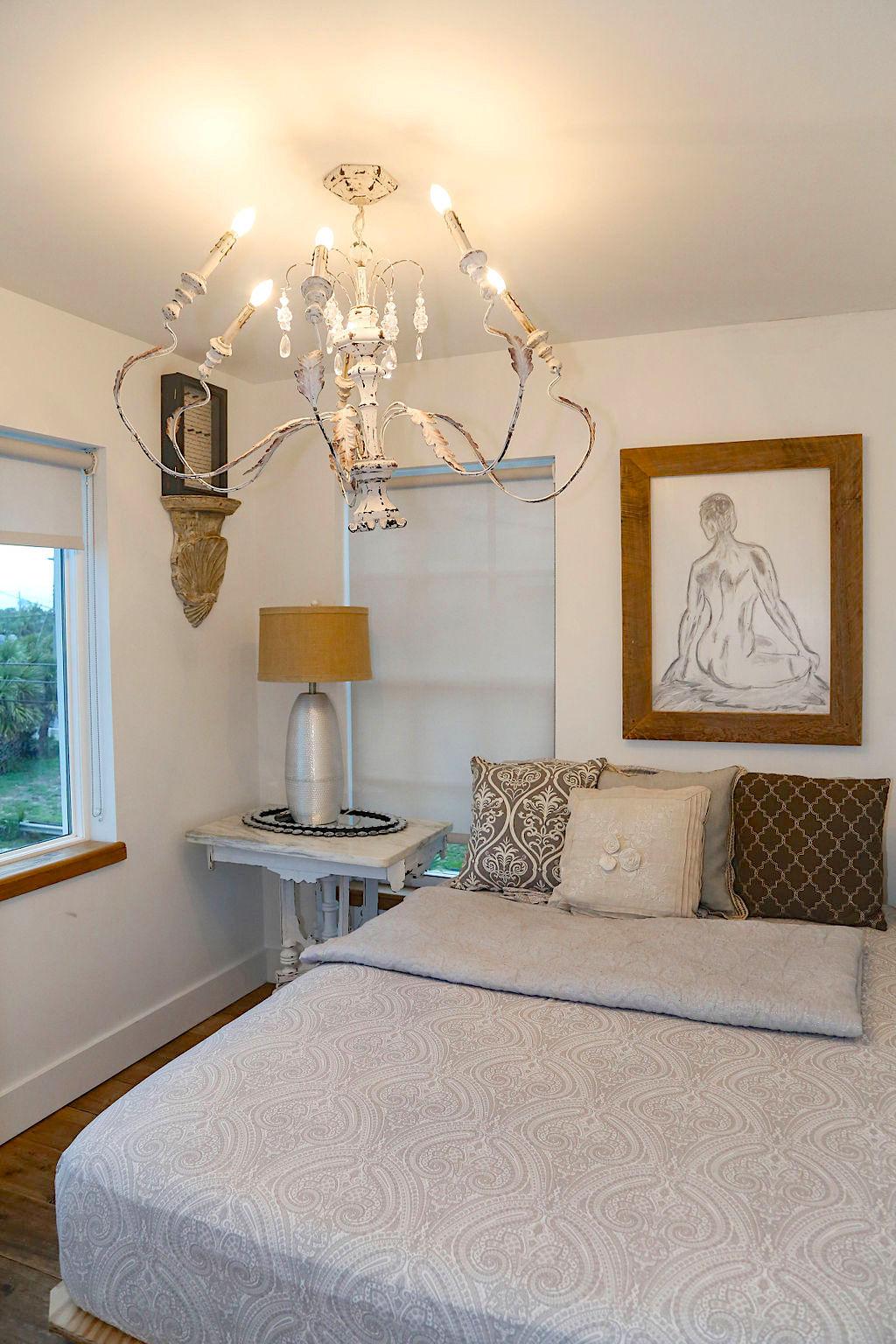 Br # 7 queen bed overlooking gulf
