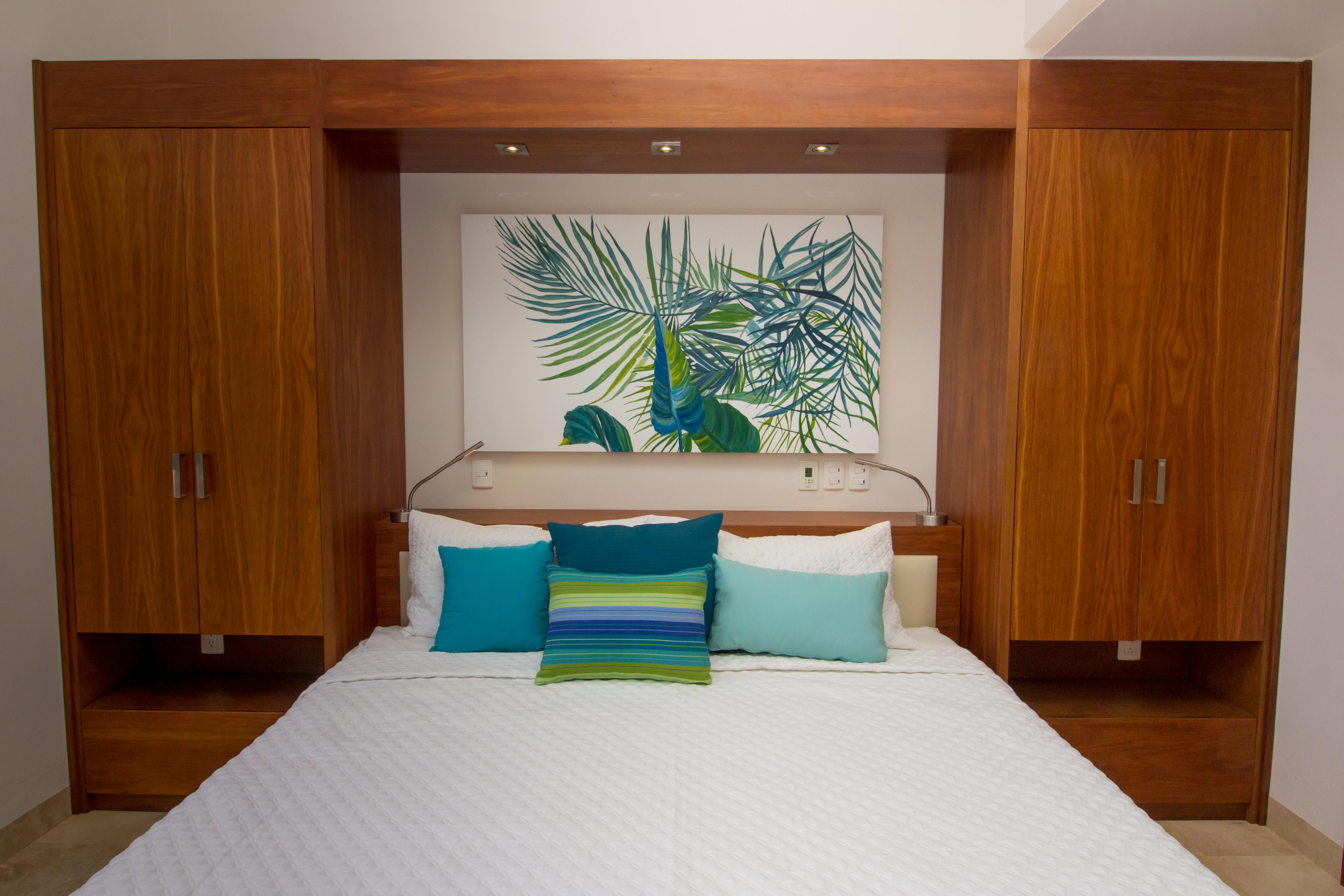King bed in Master bedroom with plenty of closet space