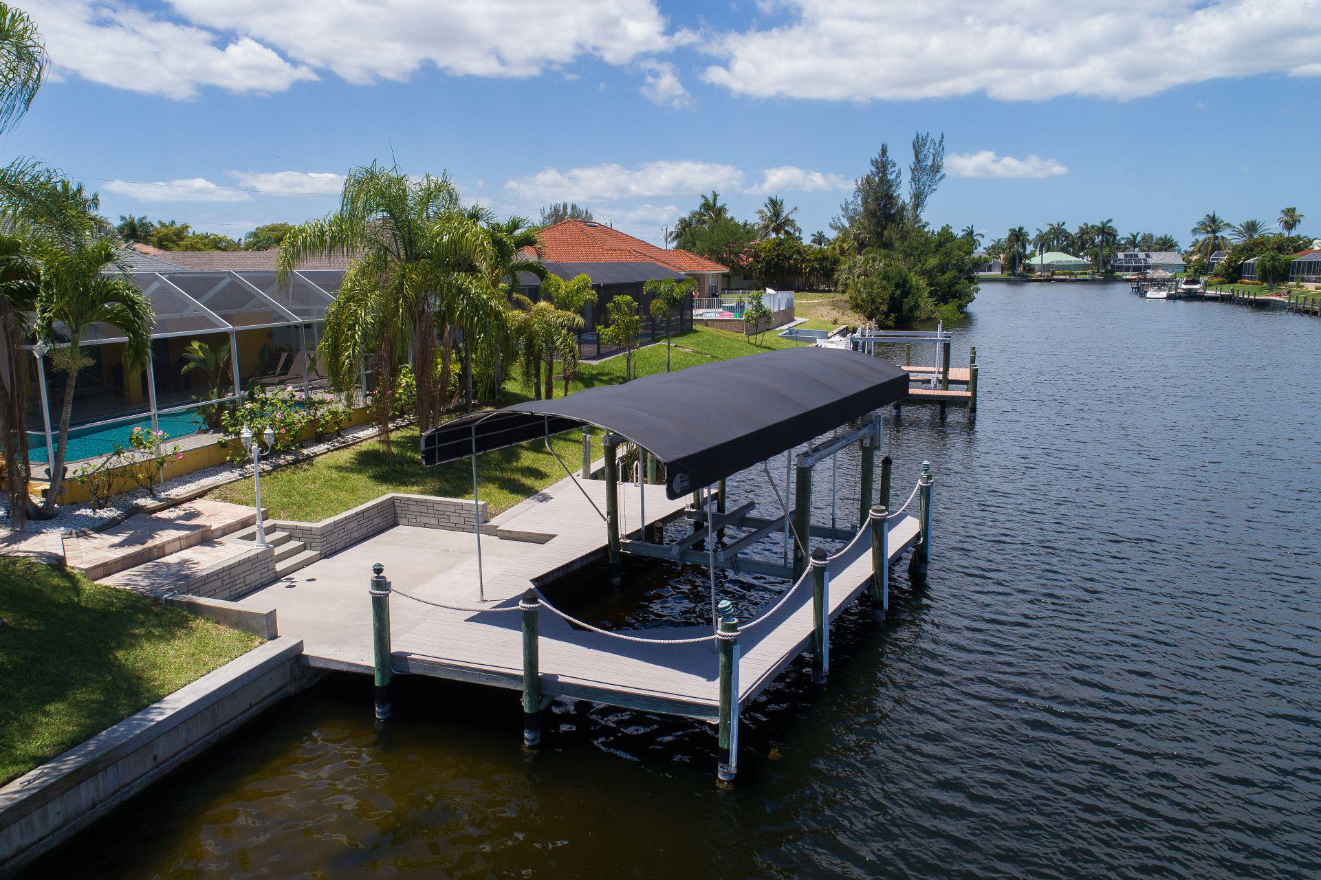 Wischis Florida Home - Vacation Rentals Cape Coral - Property Management - Real Estate