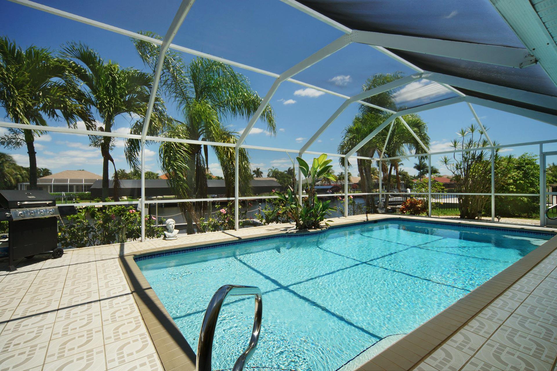 Wischis Florida Home - Vacation Rentals Cape Coral - Property Management - Real Estate