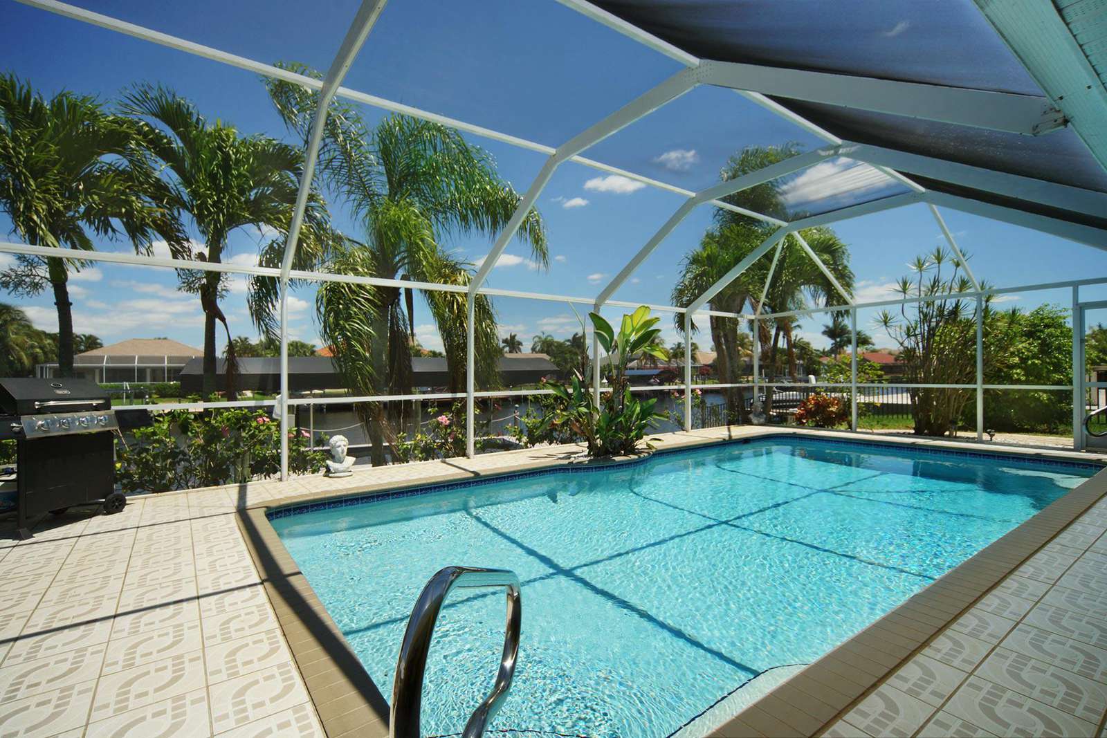Wischis Florida Home - Vacation Rentals Cape Coral - Property Management - Real Estate