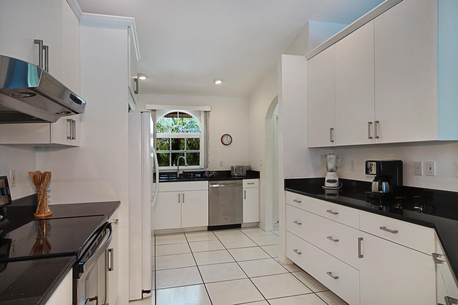 Wischis Florida Home - Vacation Rentals Cape Coral - Property Management - Real Estate