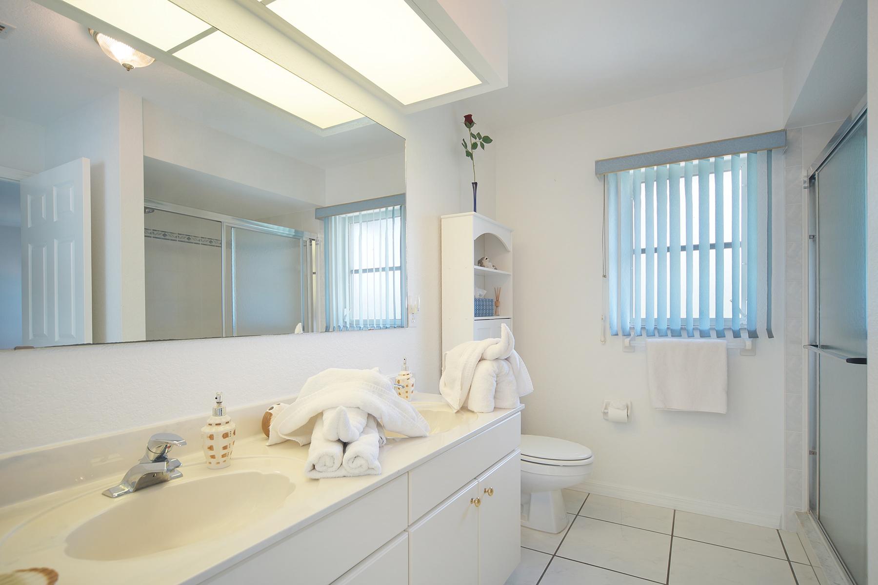 Wischis Florida Home - Vacation Rentals Cape Coral I Property Management I Real Estate