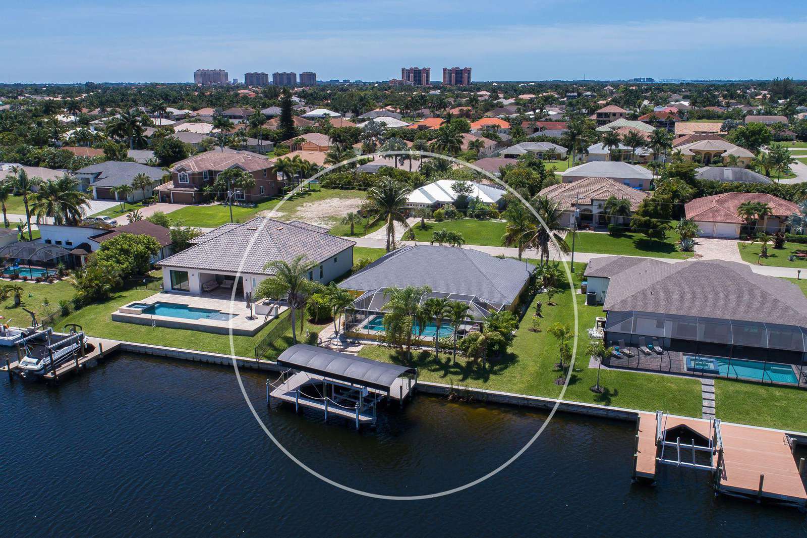 Wischis Florida Home - Pineapple Paradise