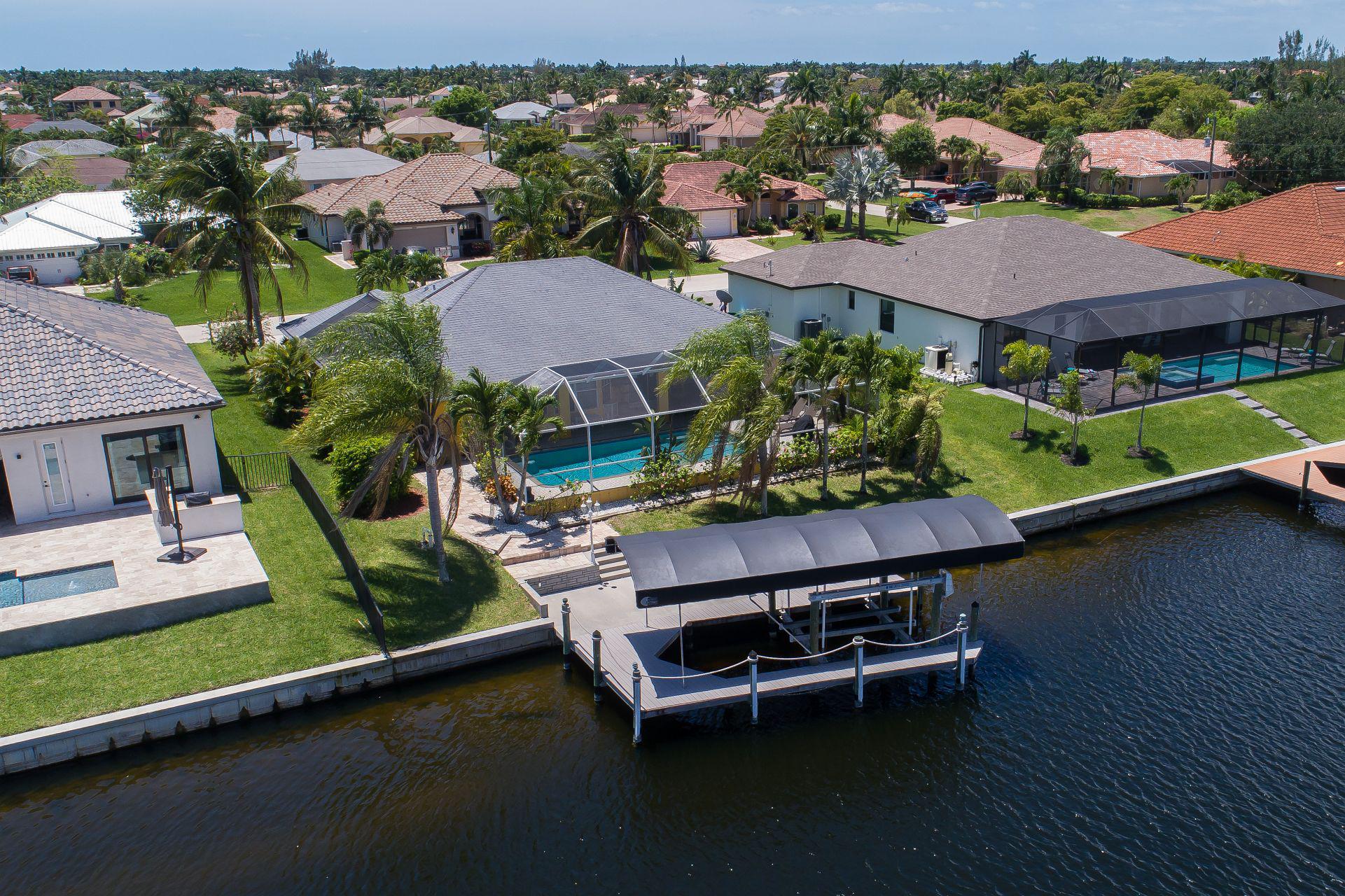 Wischis Florida Home - Ferienhaus Cape Coral - Hausverwaltung - Immobilien