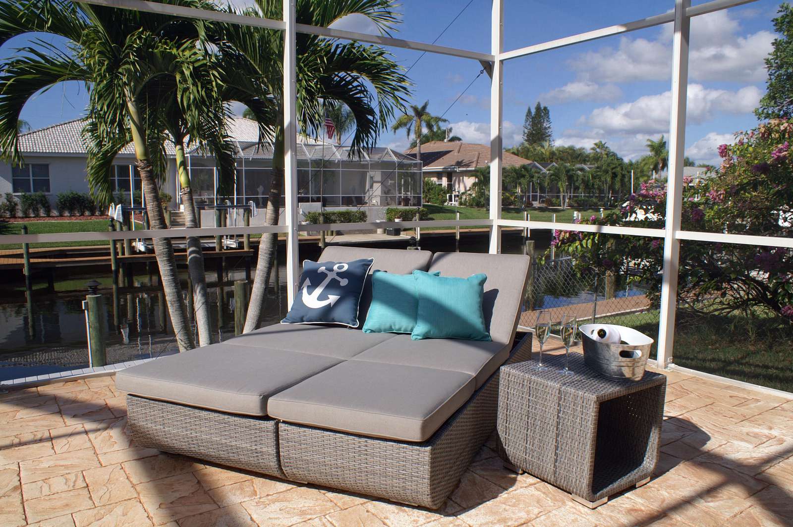 Wischis Florida Home - Vacation Rentals Cape Coral I Property Management I Real Estate