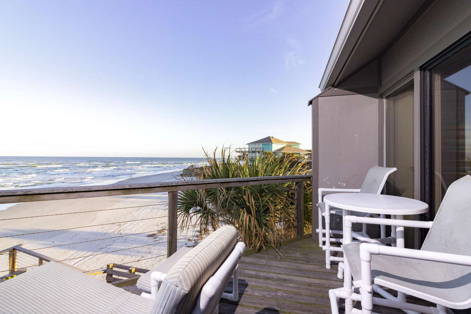 Deck off of Family Room