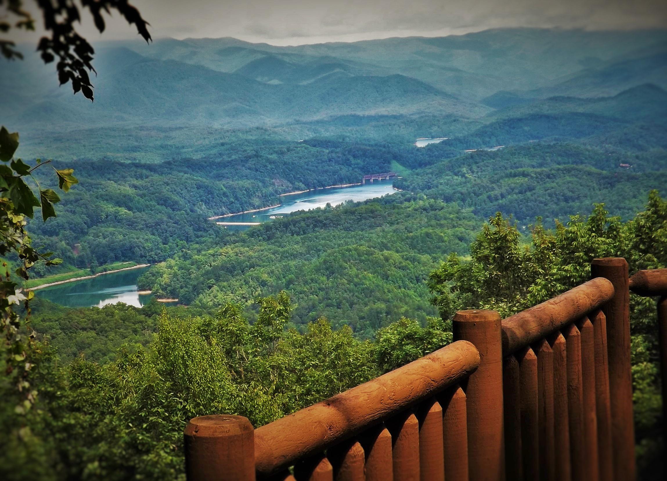 Breath taking Lake and Mountain Views