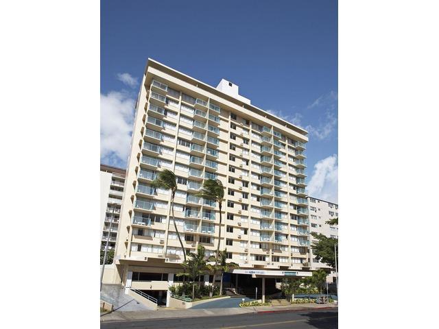 Aloha Surf Hotel Facade