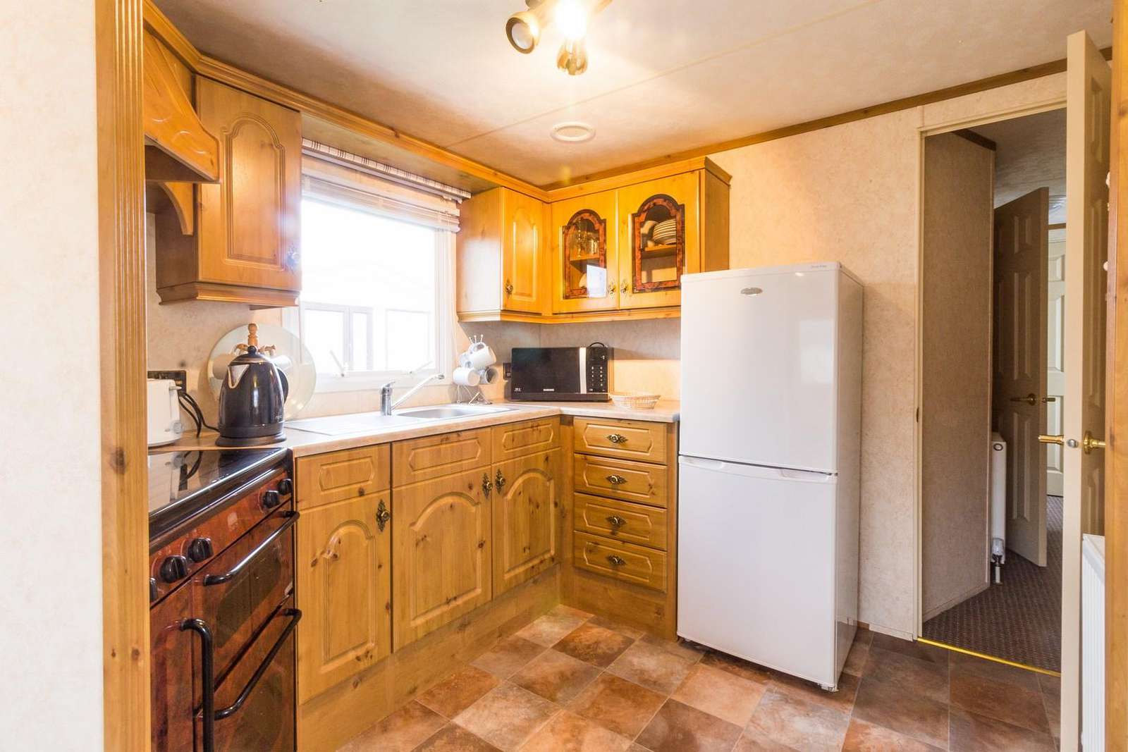 Fully equipped kitchen, perfect for self-catering holidays!