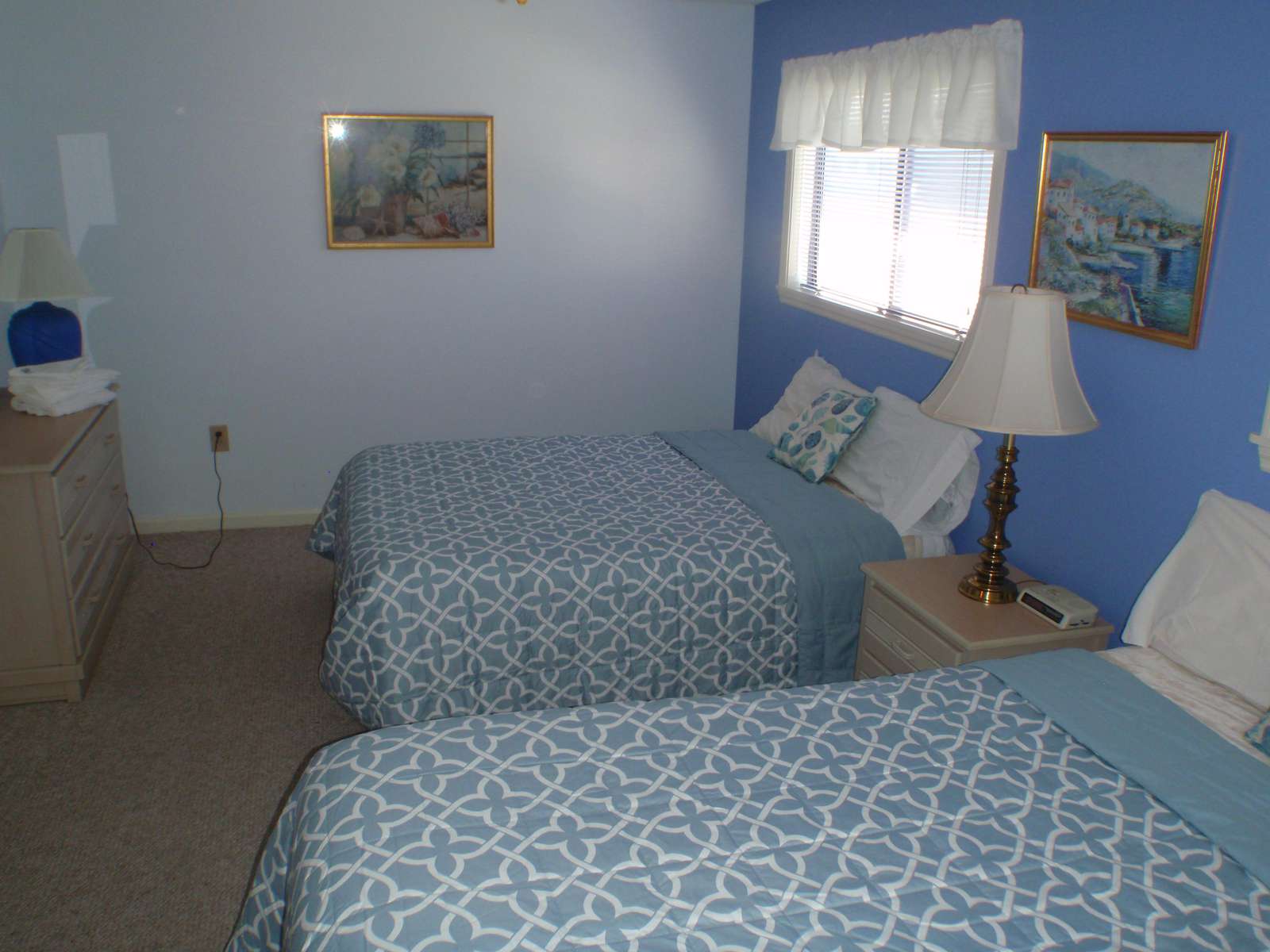 2nd Floor Bedroom w/ensuite Bathroom