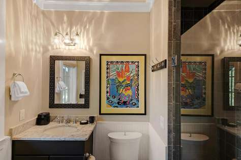Master Bath (2nd Level)
