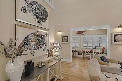 Living/Dining Area