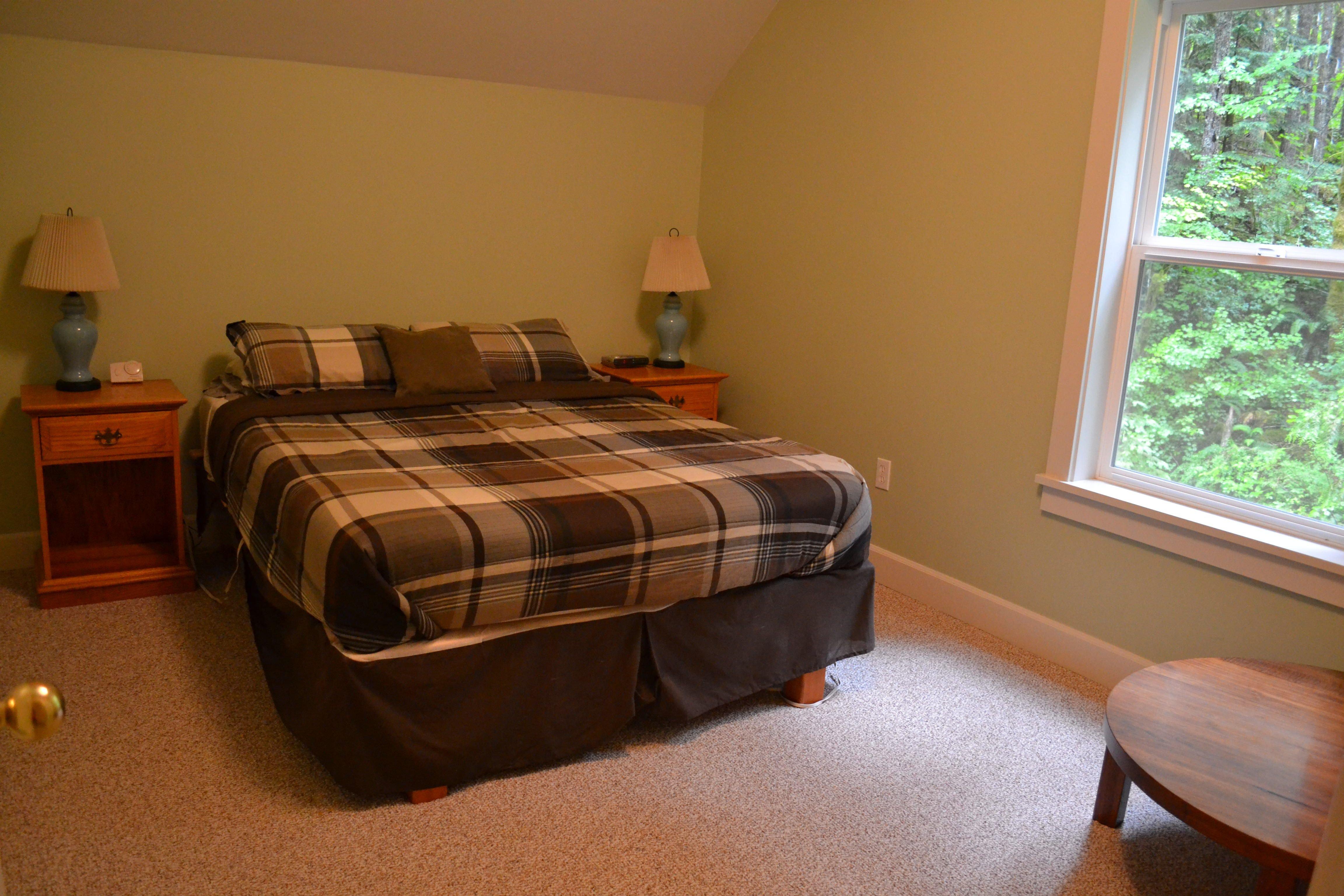 Upstairs Queen Bedroom