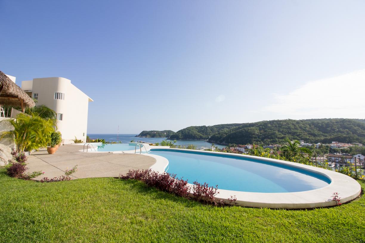 Terrace view of the Santa Cruz bay and marina