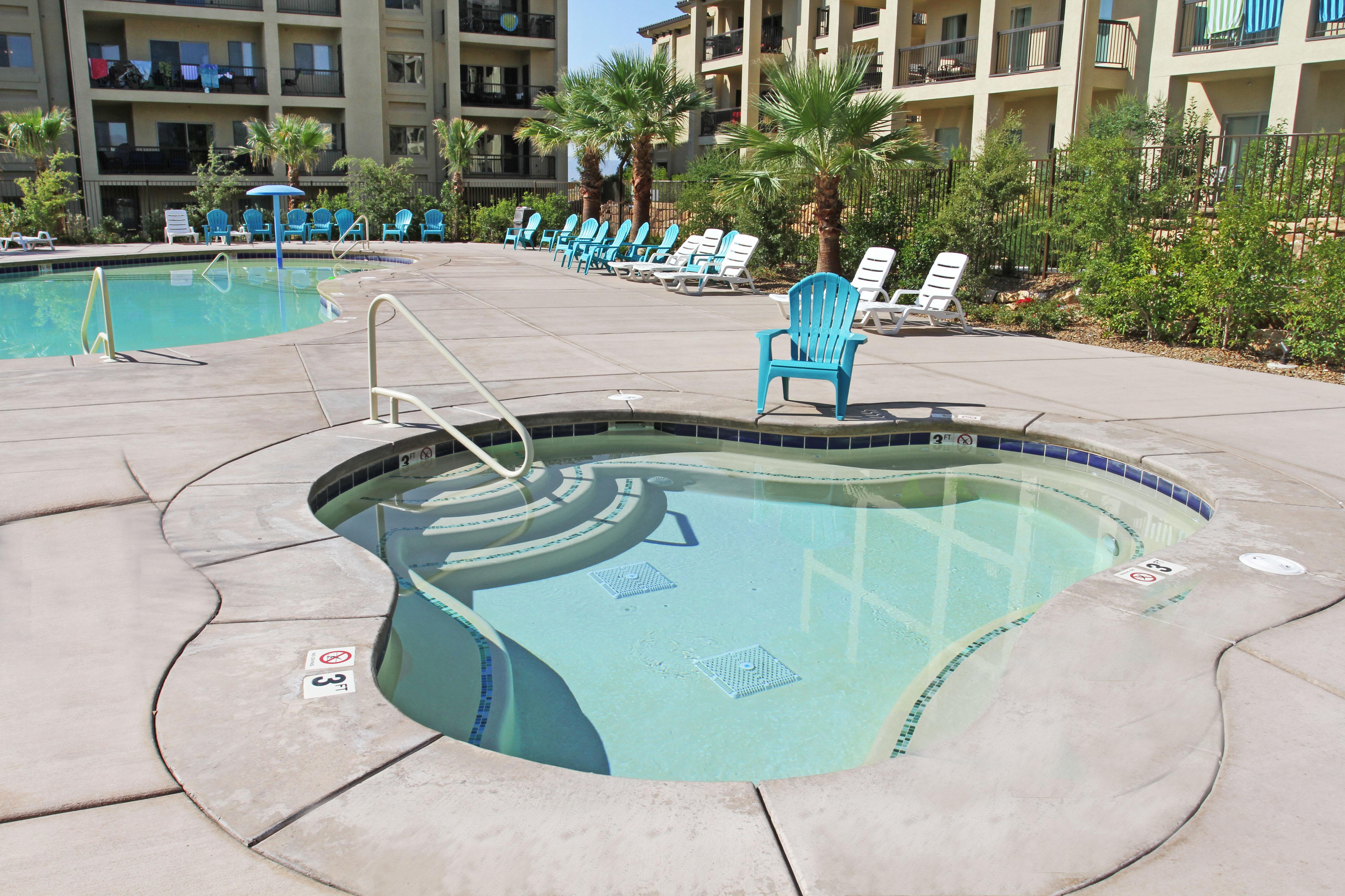 Estancia Hot Tub