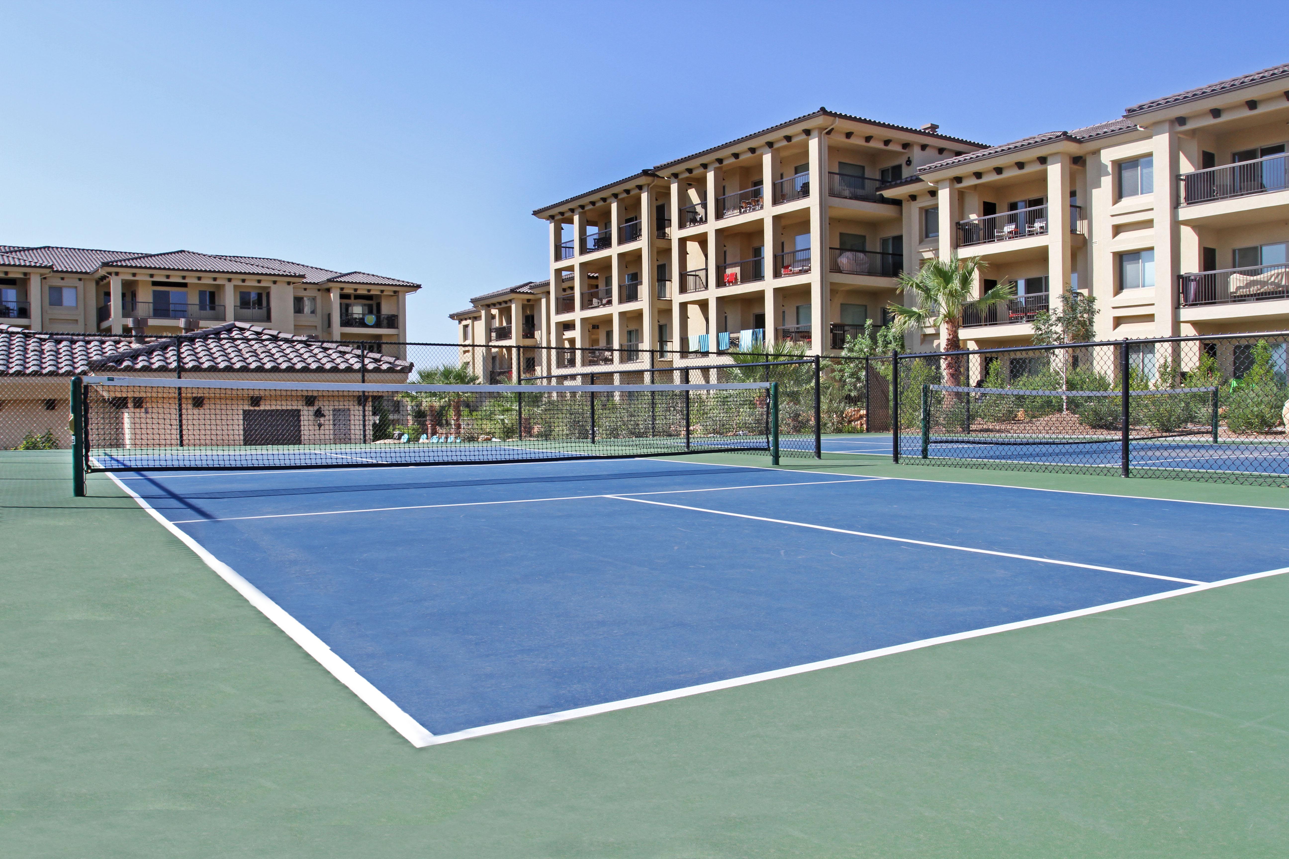 Estancia Pickle Ball Courts