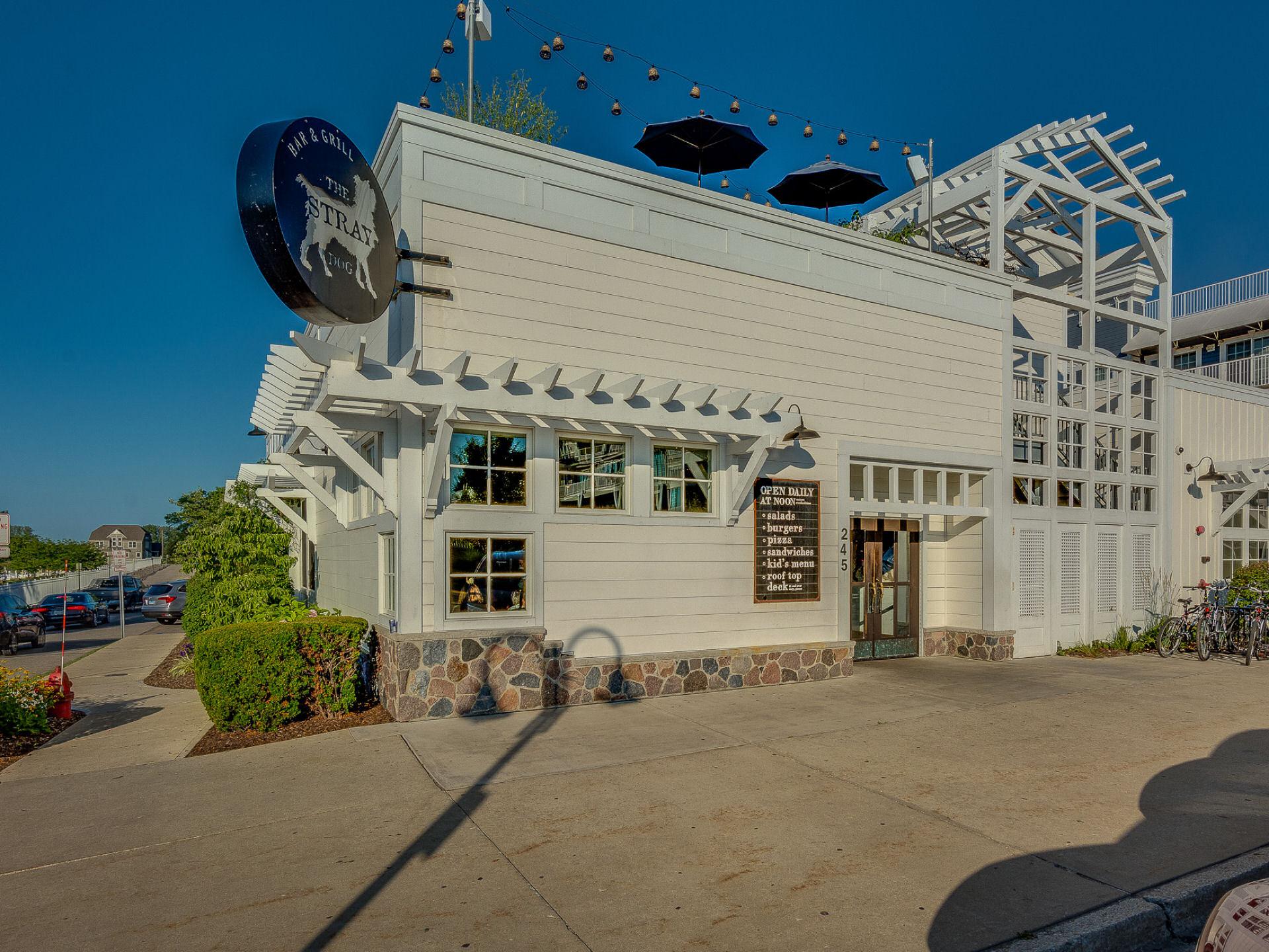 The Stray Dog Bar & Grill