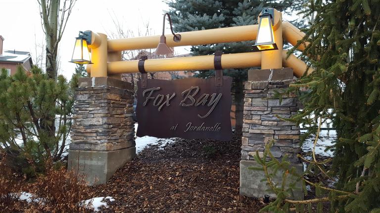 2 bd/2 ba in the Fox Bay community