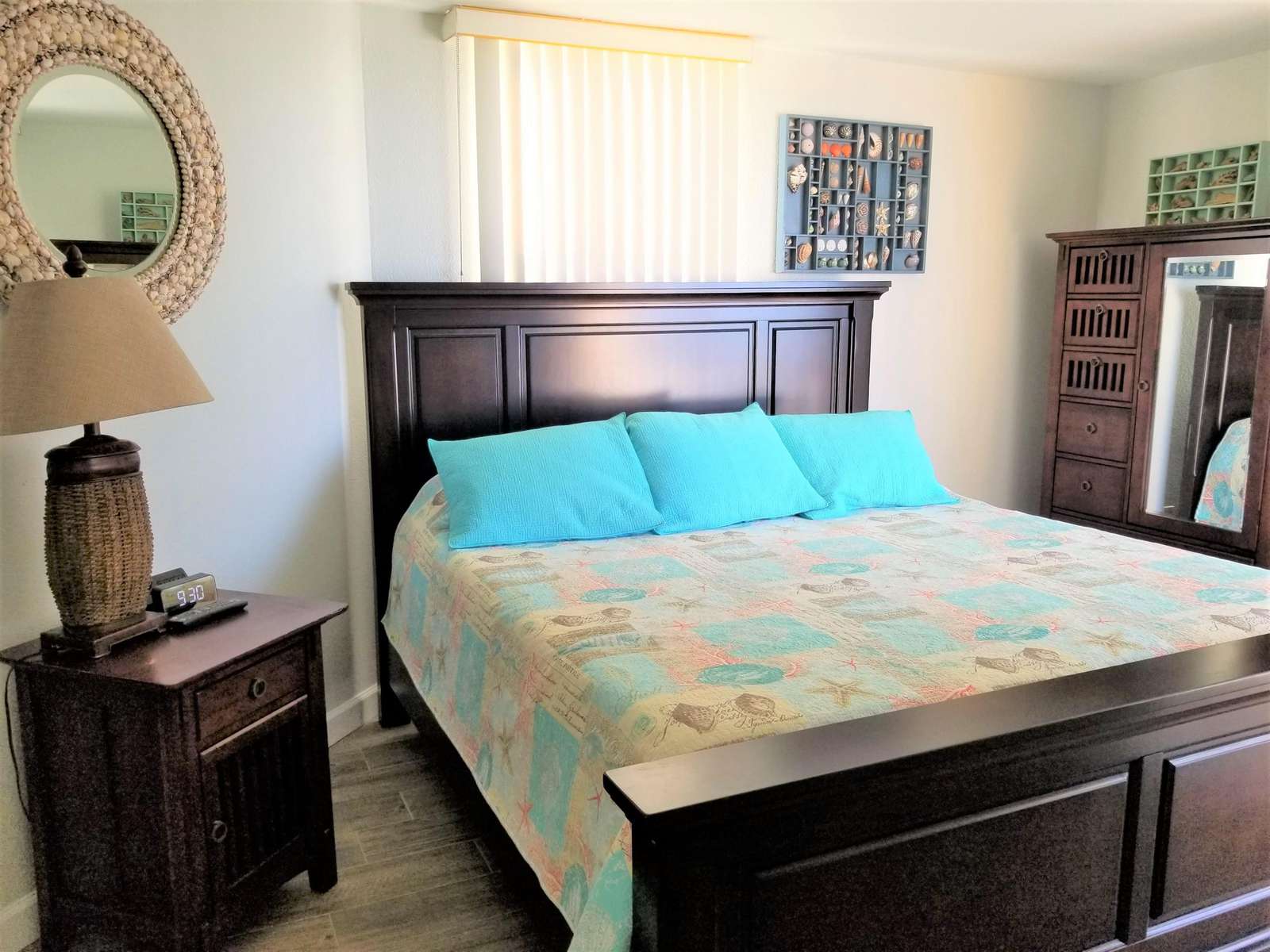 Master bedroom (king)