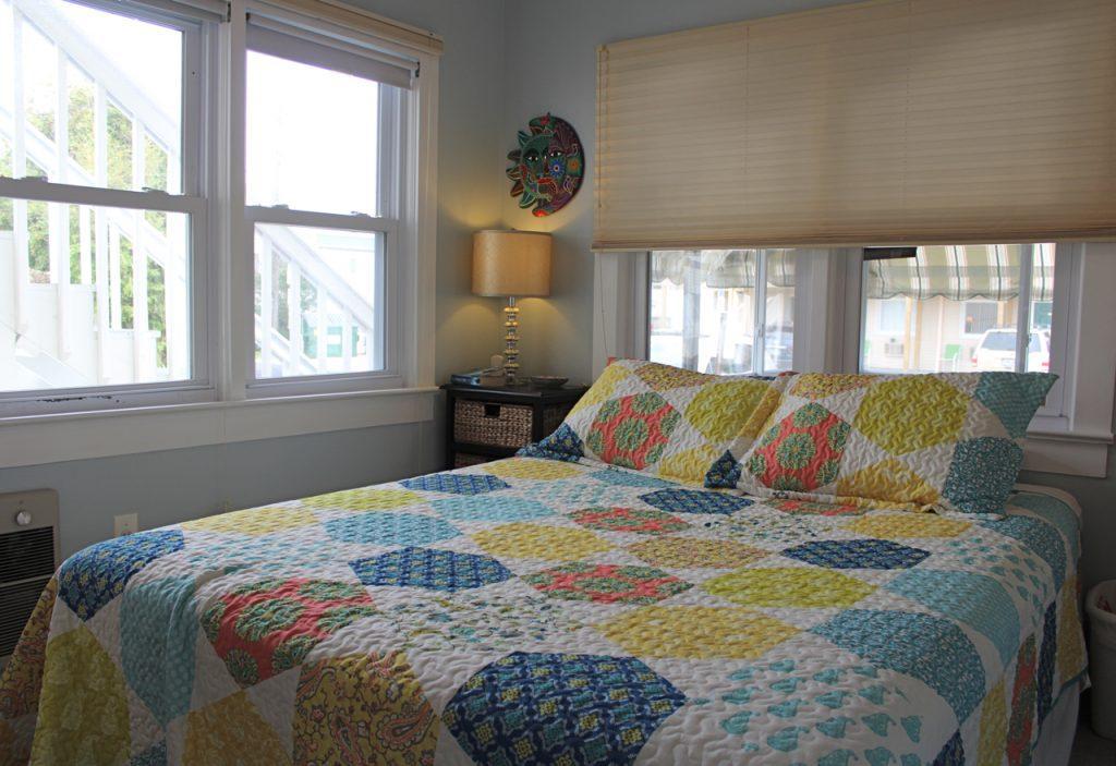 1st bedroom with Queen bed