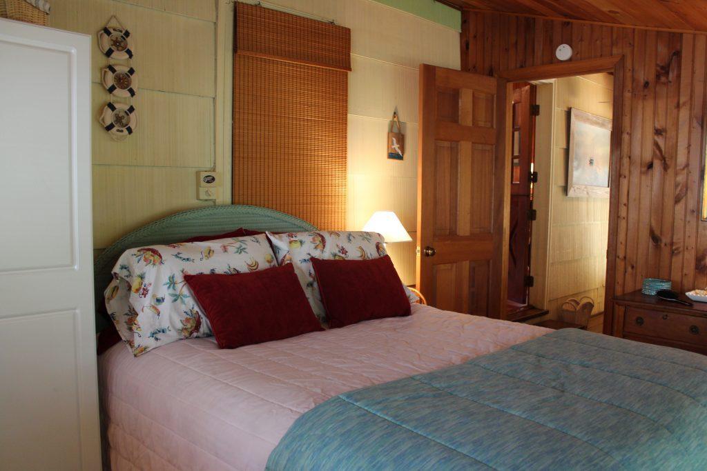 5th bedroom with Queen off of 4th bedroom