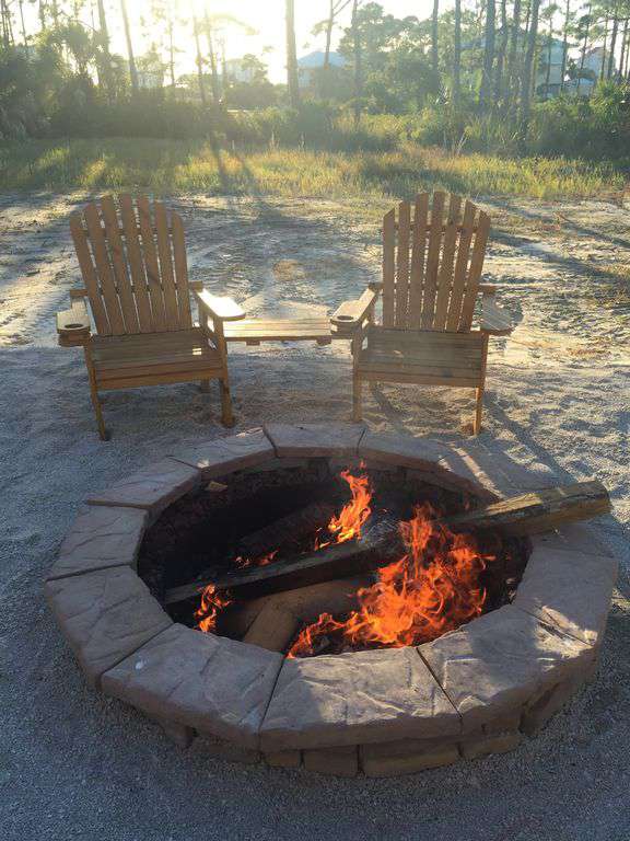 Fire Pit with 4 deck chairs
