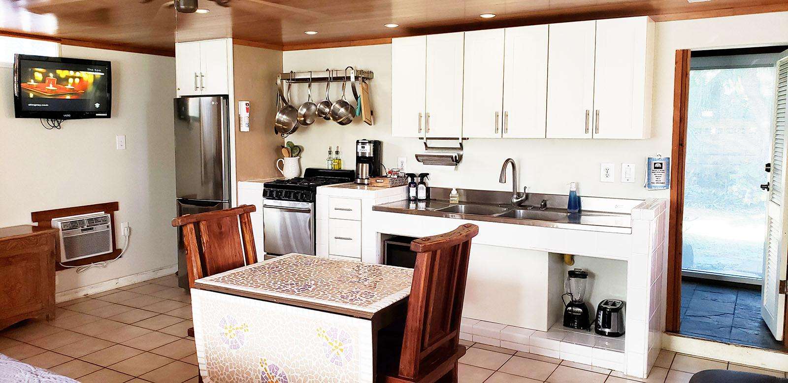 Large kitchenette