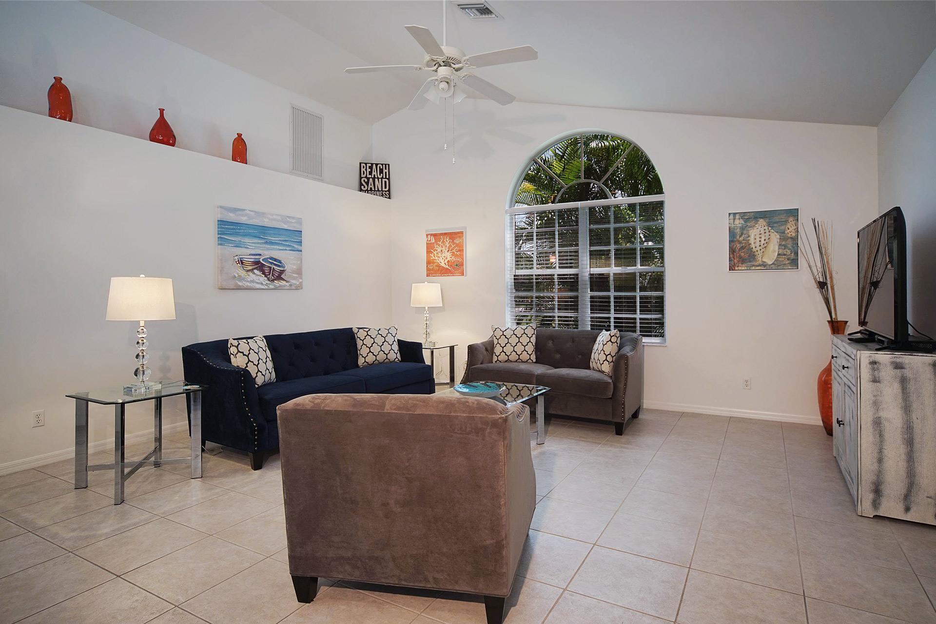 Wischis Florida Home - Vacation Rentals Cape Coral I Property Management I Real Estate