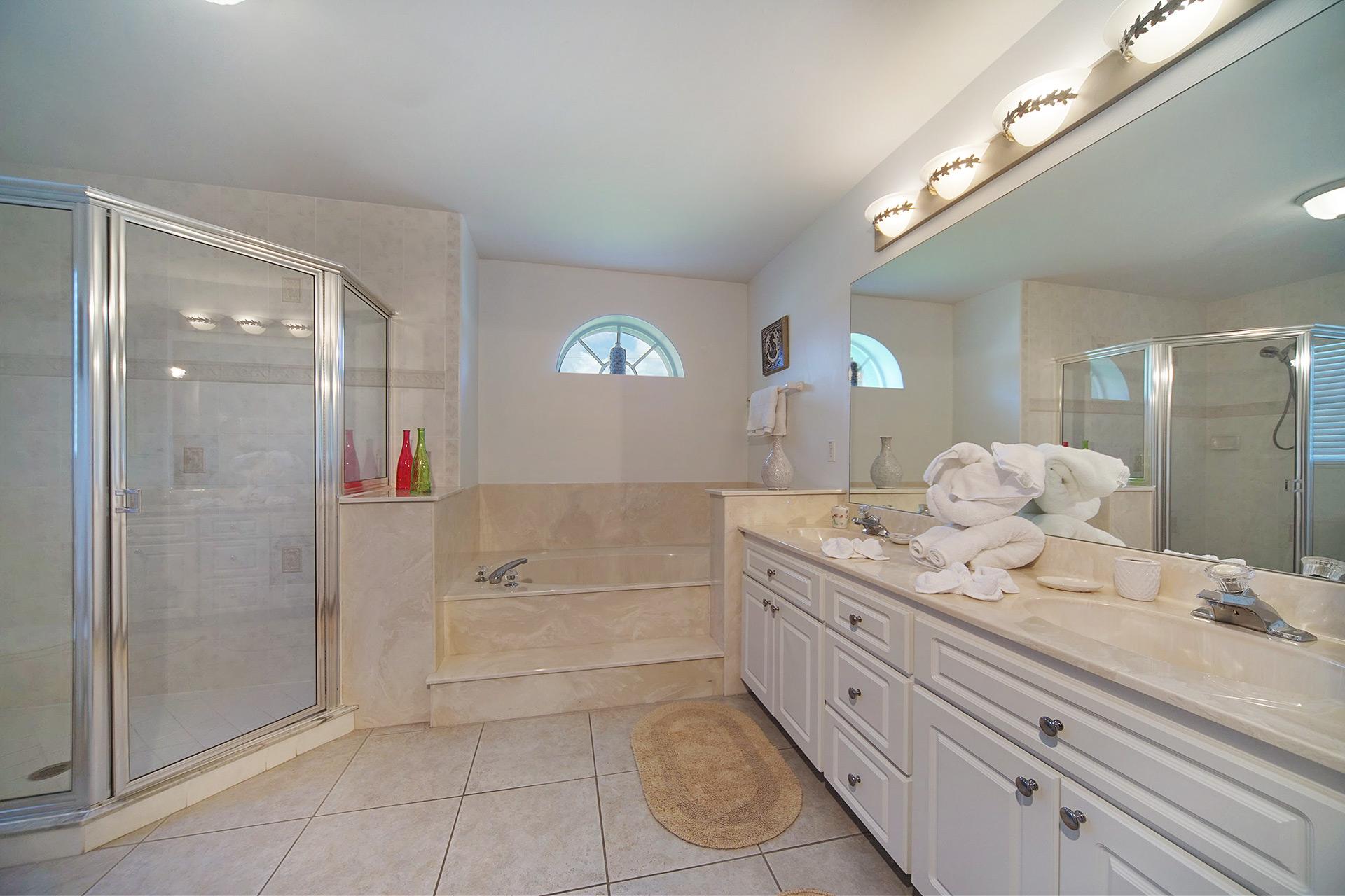Wischis Florida Home - Vacation Rentals Cape Coral I Property Management I Real Estate